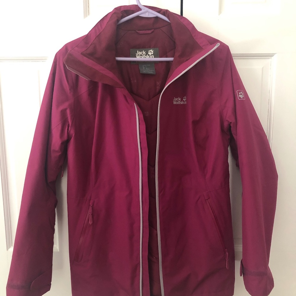 Jack Wolfskin, Size M, Karelia Trail Waterproof Insulated Jacket, Amethyst